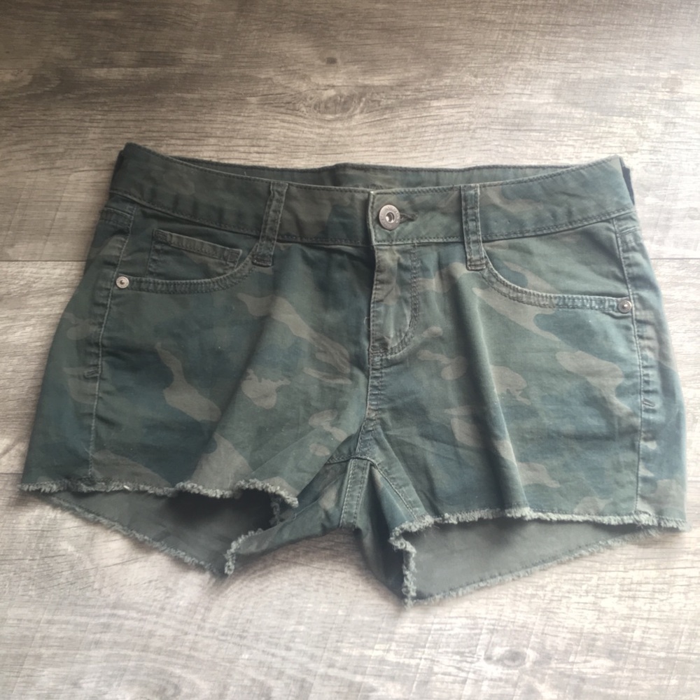 Arizona camouflage short shorts